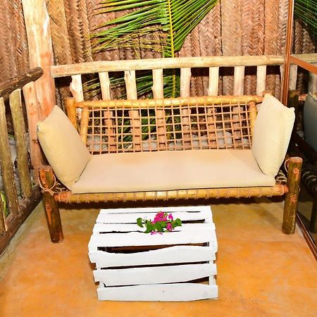 Mwananchi Bungalows Паже Екстериор снимка