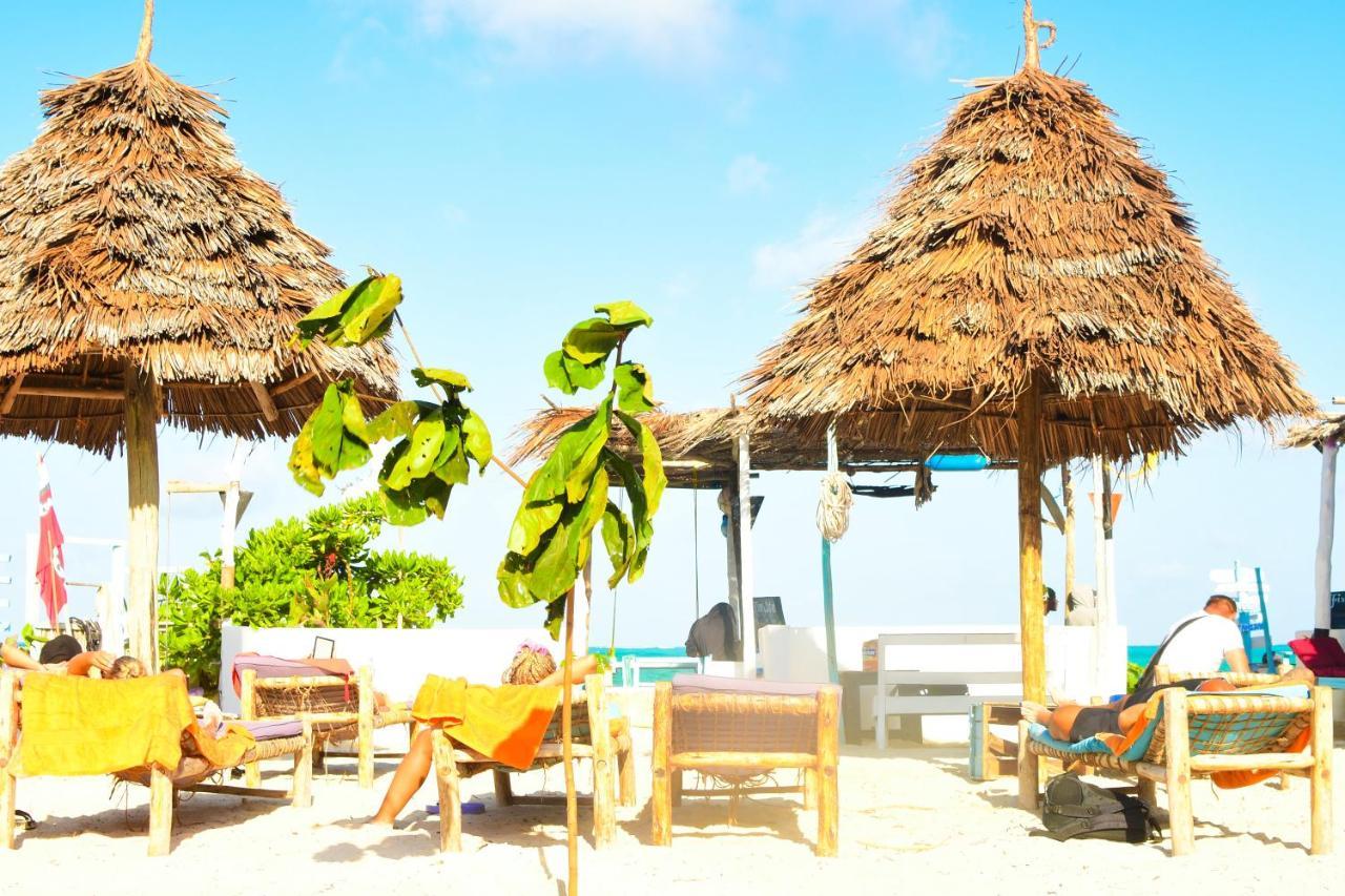 Mwananchi Bungalows Паже Екстериор снимка