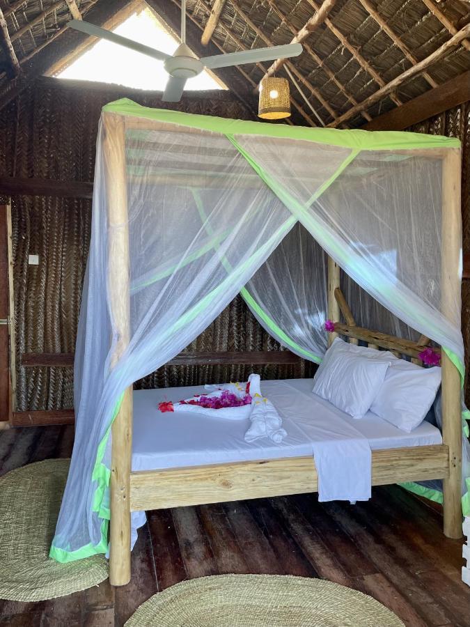 Mwananchi Bungalows Паже Екстериор снимка