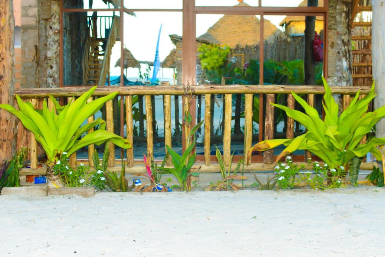 Mwananchi Bungalows Паже Екстериор снимка